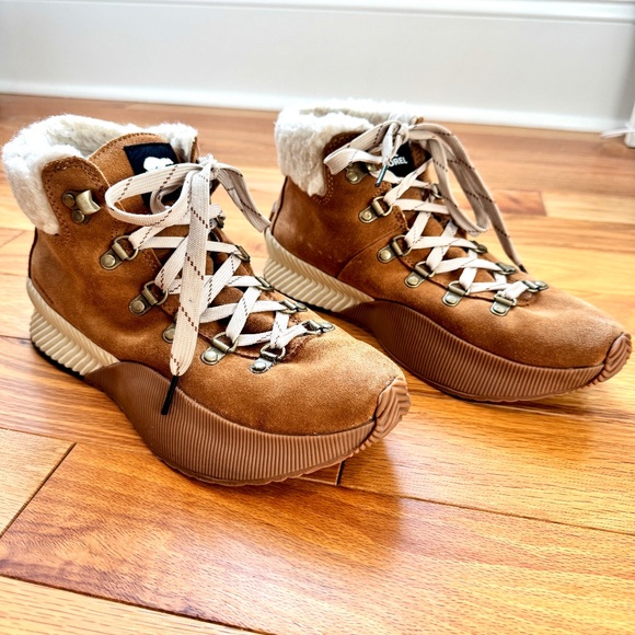 Sorel Women’s winter boot - Picture 1 of 4